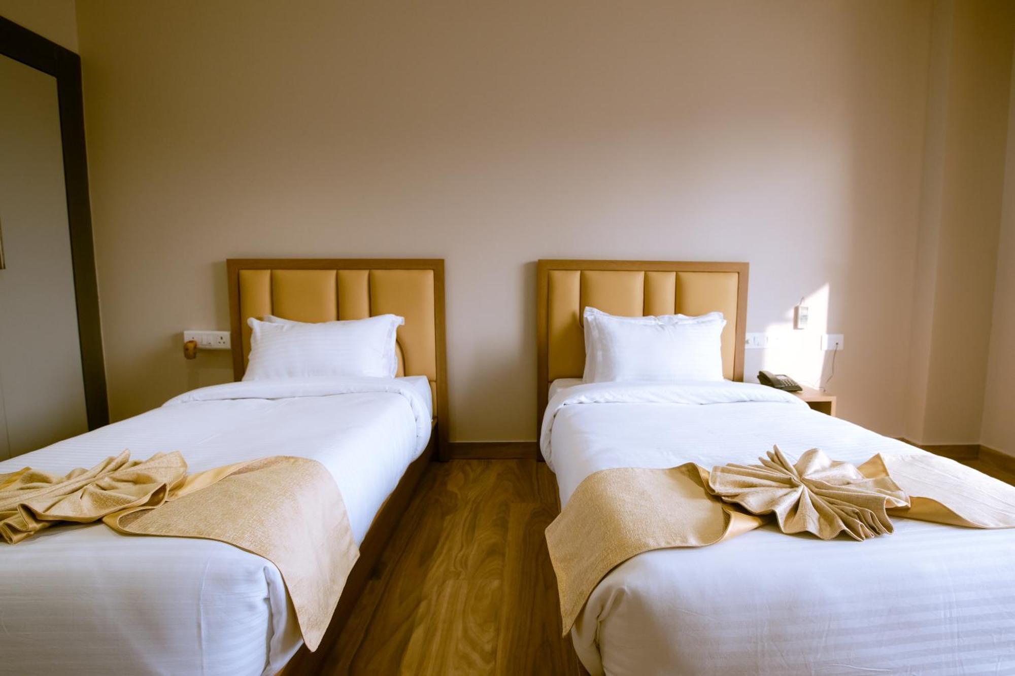 Finn'S Weaver Resort, Kāziranga 외부 사진