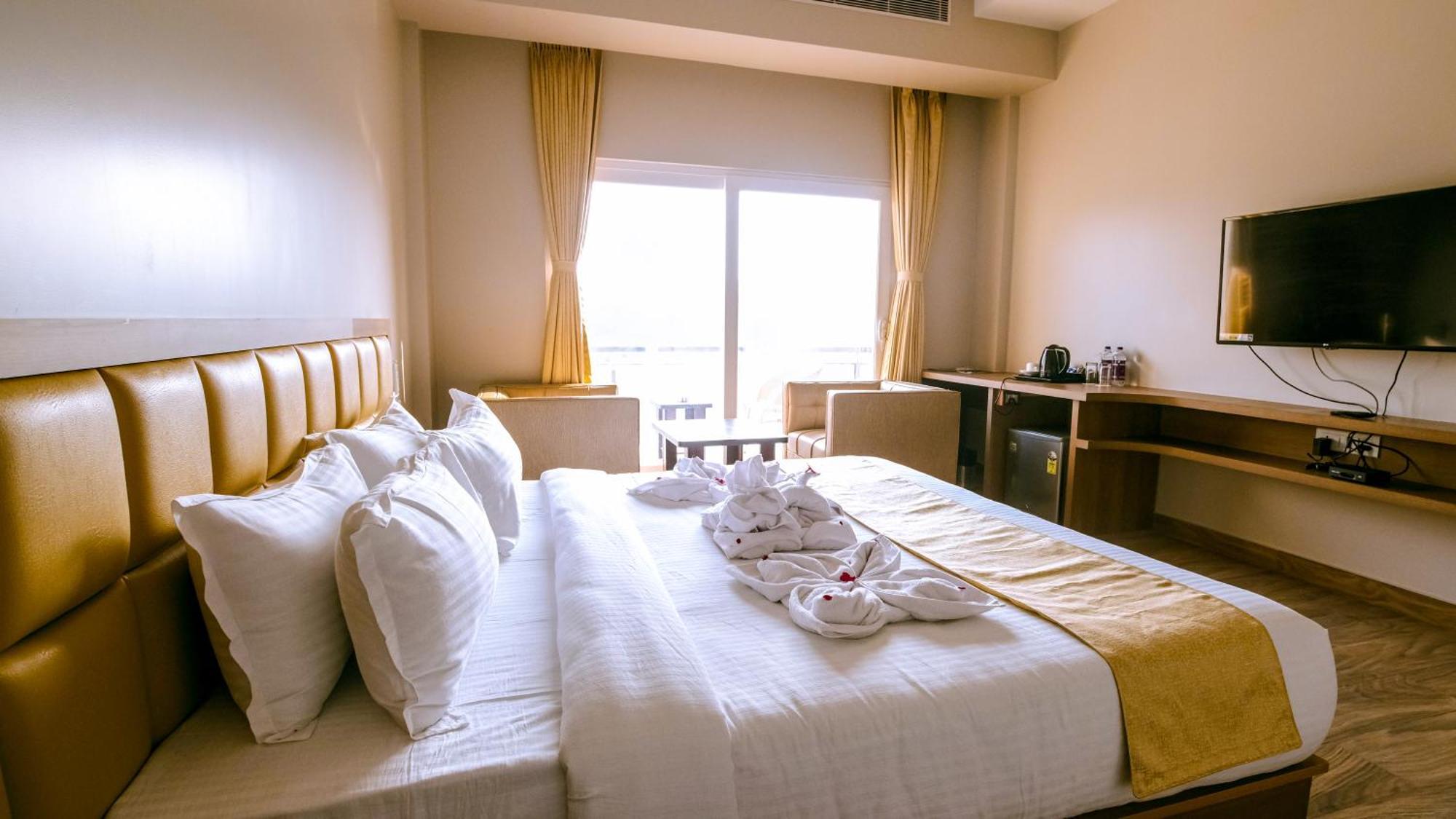 Finn'S Weaver Resort, Kāziranga 외부 사진