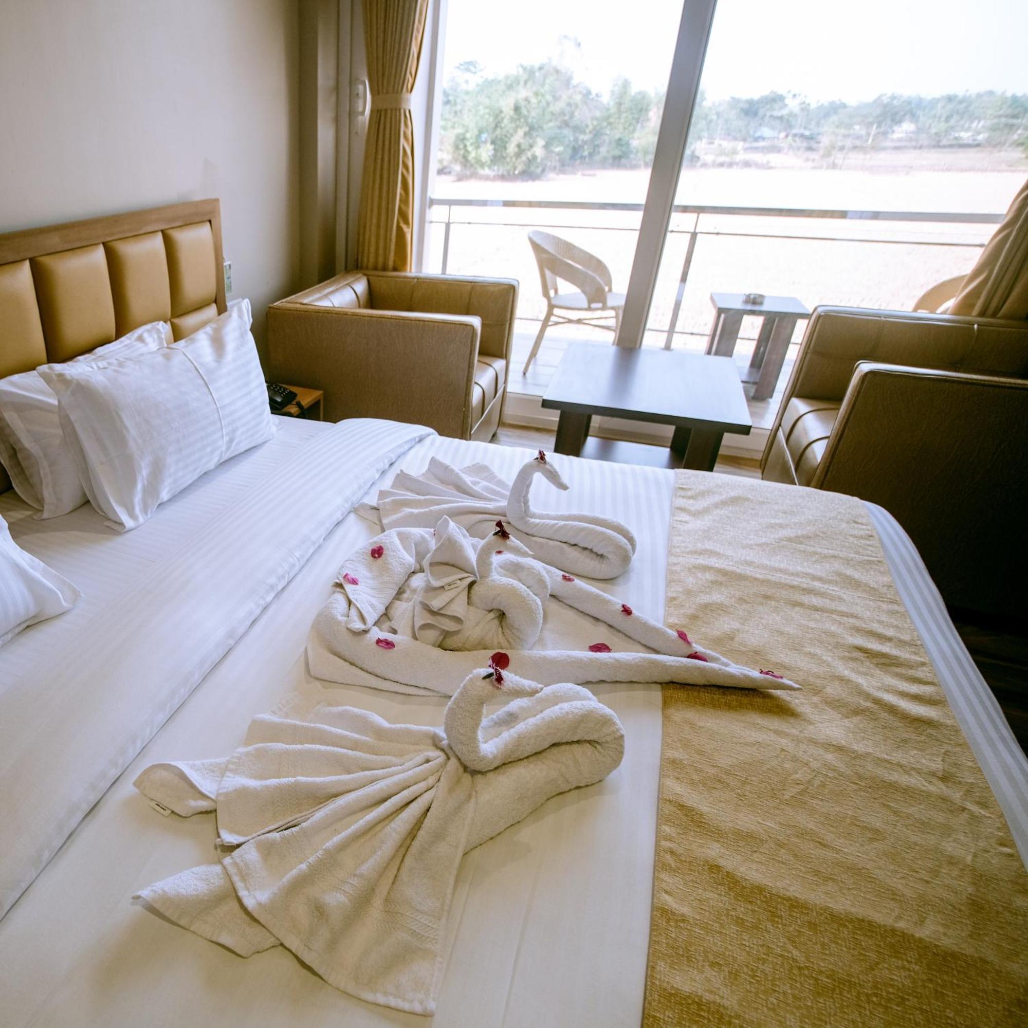 Finn'S Weaver Resort, Kāziranga 외부 사진