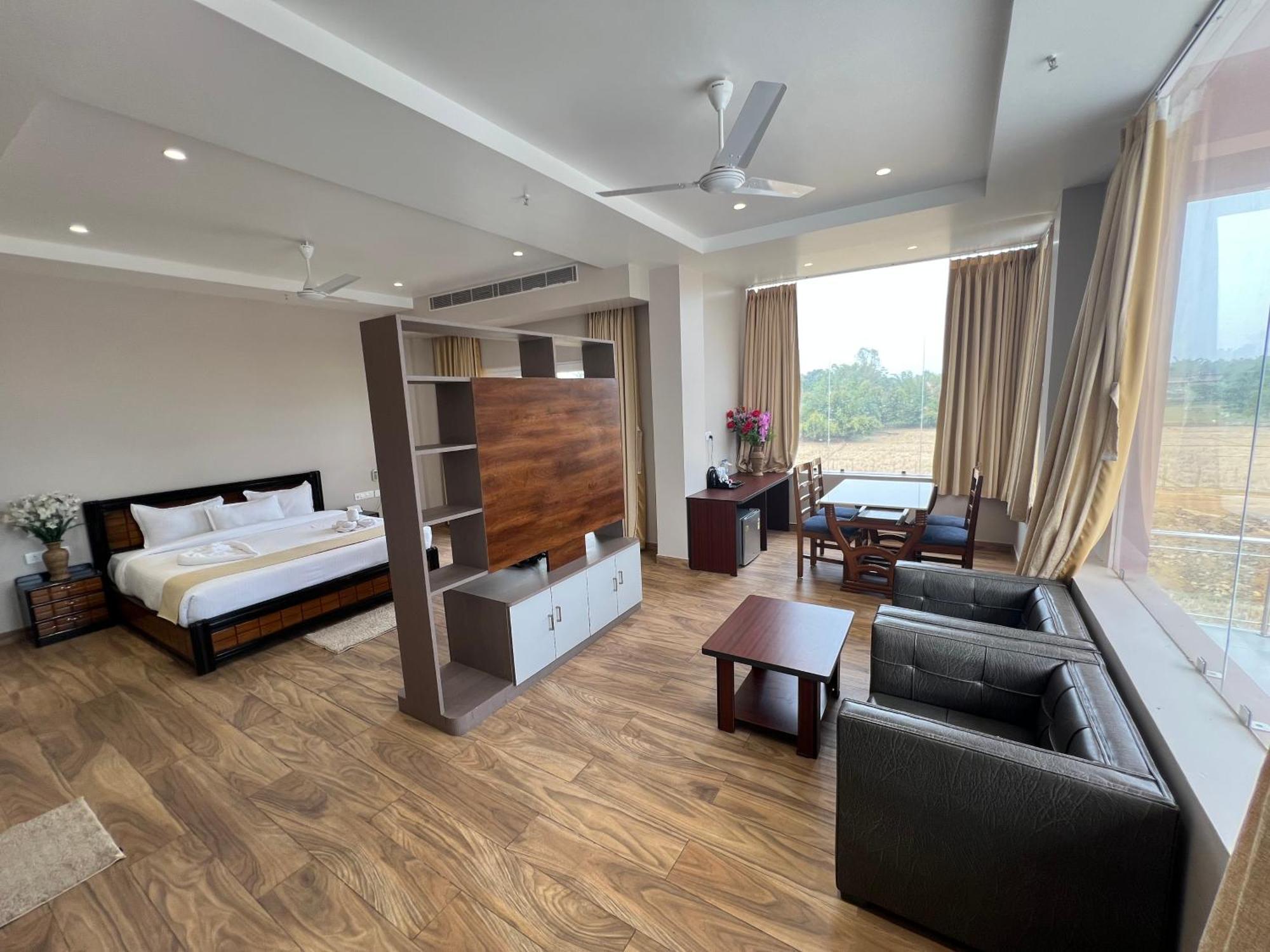 Finn'S Weaver Resort, Kāziranga 외부 사진